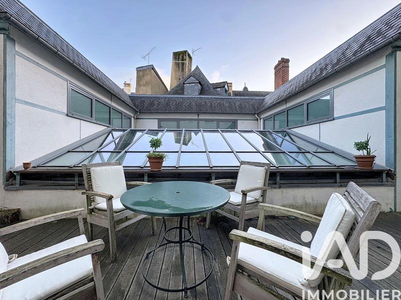 Appartement - 260 m² - 8 pièces