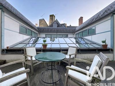 Appartement - 260 m² - 8 pièces