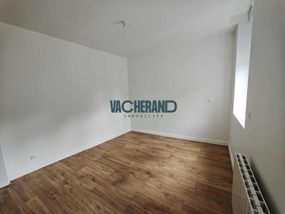 Appartement - 90 m² - 4 pièces