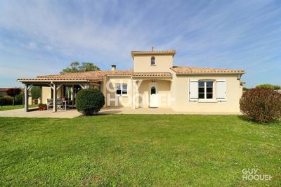 Maison - 111 m² - 4 pièces