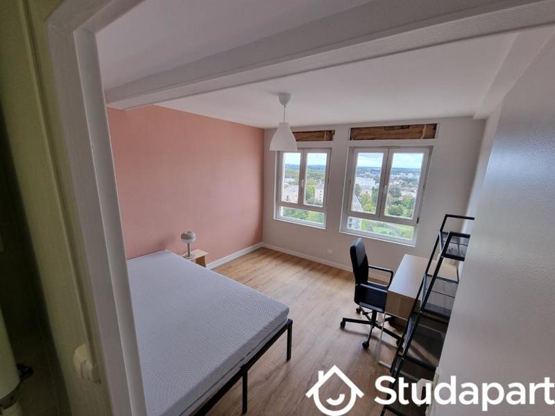 Chambre - 11 m² - 1 pièce