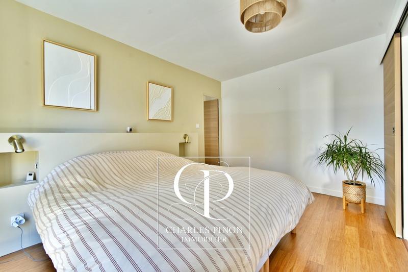 Villa - 219 m² - 6 pièces