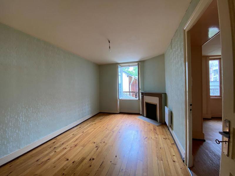 Maison - 300 m² - 15 pièces