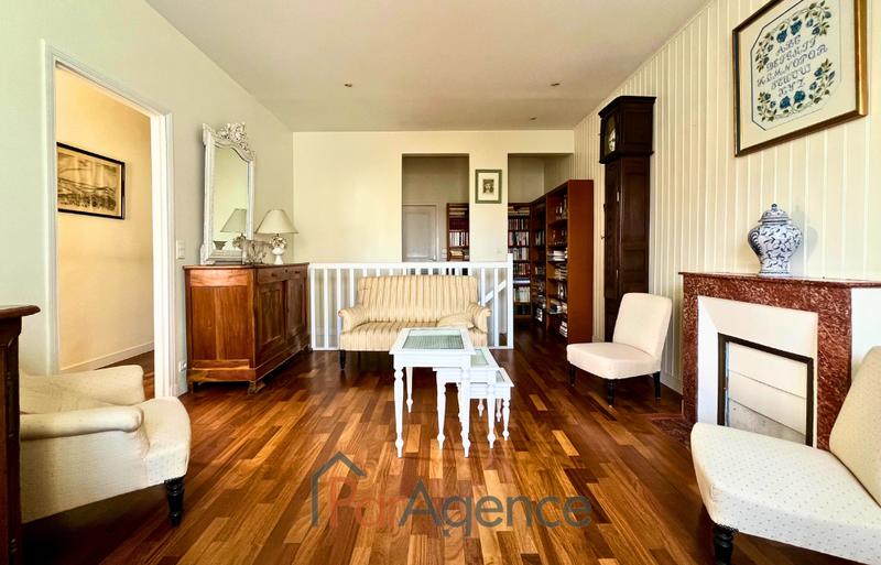 Maison - 157 m² - 6 pièces