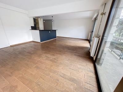 Appartement - 98 m² - 5 pièces