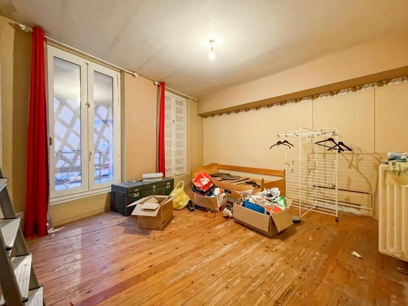 Maison - 121 m² - 7 pièces