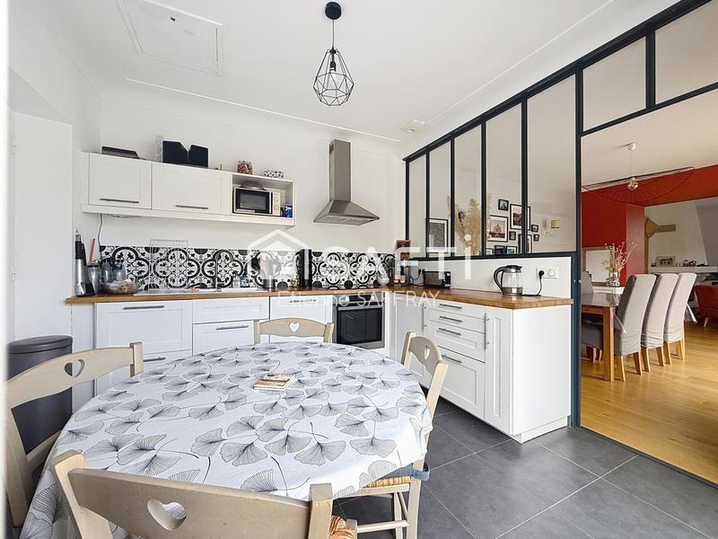 Maison - 122 m² - 5 pièces