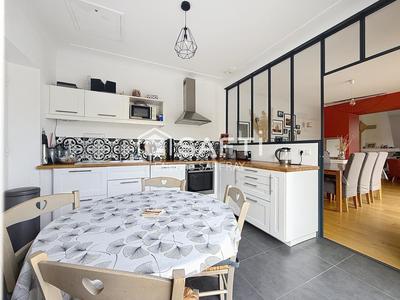 Maison - 122 m² - 5 pièces