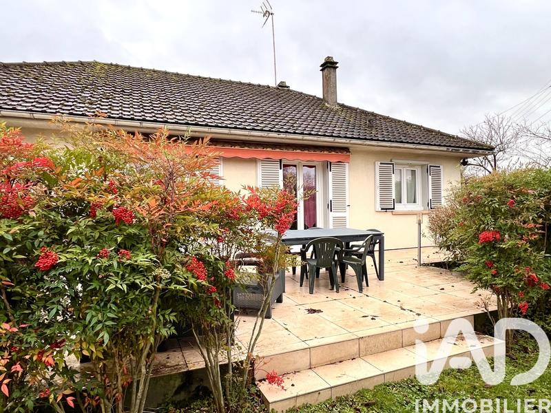 Maison - 90 m² - 4 pièces