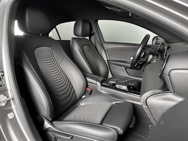 Mercedes Classe a Berline 180d 116ch 7g-Dct Digital Cockpit Regul Camera Gps Tel Clim Park Assist