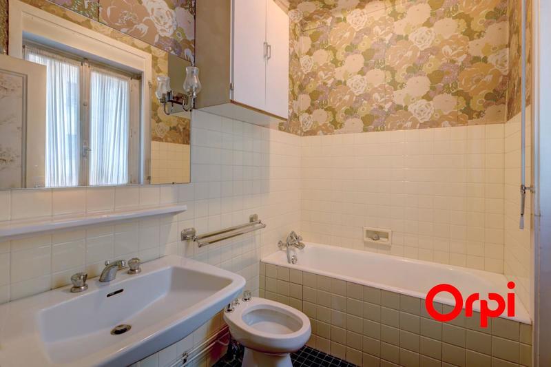 Appartement - 152 m² - 6 pièces