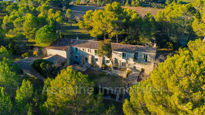 Mas - 298 m² - 8 pièces