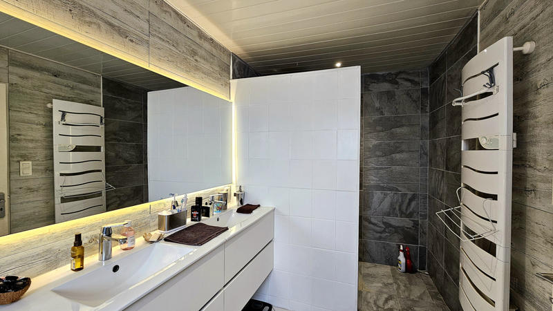 Maison - 111 m² - 4 pièces