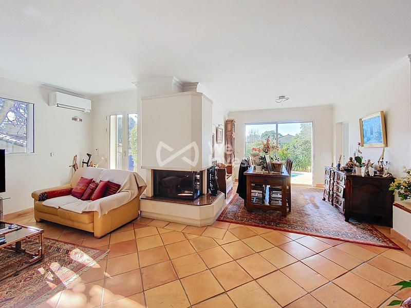 Maison - 140 m² - 5 pièces