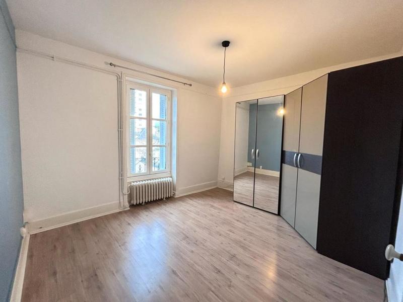Appartement - 81 m² - 3 pièces