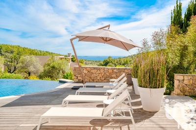 Maison - 182 m² - 6 pièces