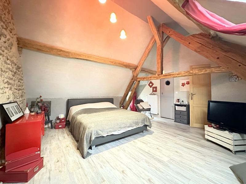 Maison - 335 m² - 8 pièces