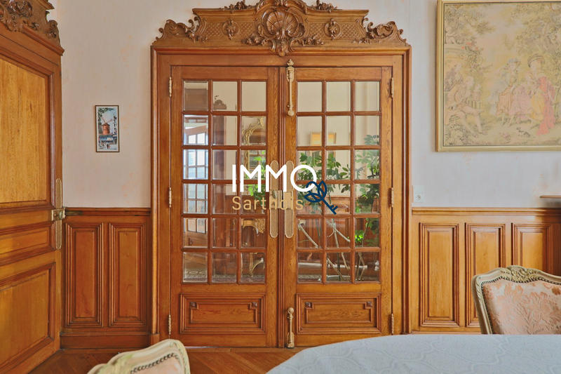 Maison - 206 m² - 7 pièces