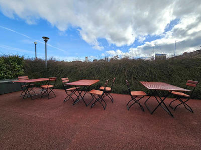 Fonds de commerce - Magasins - 180 m²