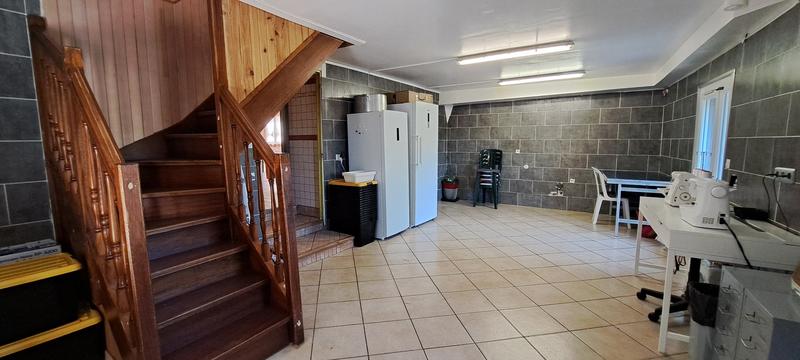 Maison - 246 m² - 7 pièces