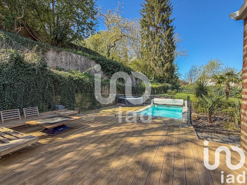 Maison - 265 m² - 12 pièces