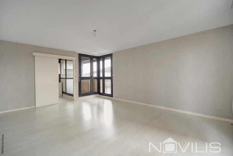 Appartement - 75 m² - 3 pièces