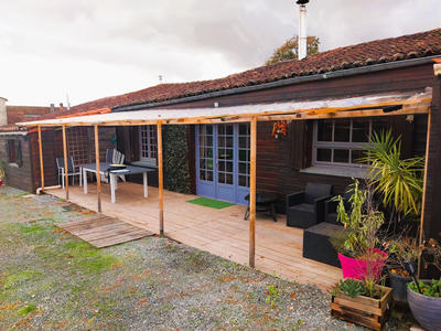 Maison - 220 m² - 6 pièces