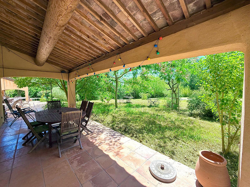 Maison - 200 m² - 7 pièces