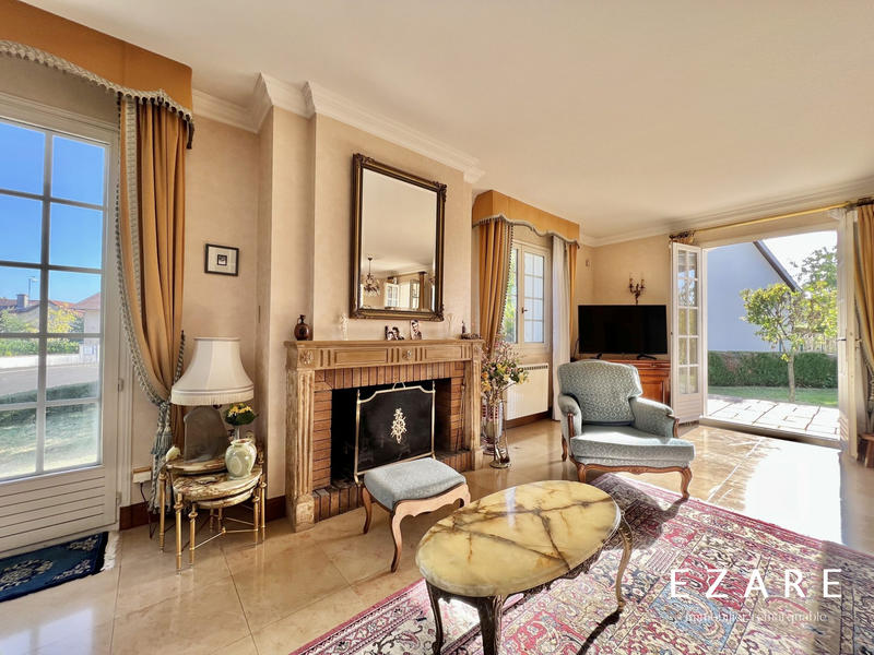 Maison - 166 m² - 6 pièces