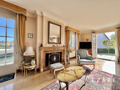 Maison - 166 m² - 6 pièces