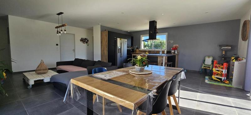 Maison - 106 m² - 4 pièces