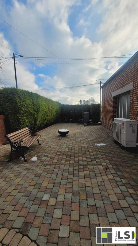 Maison - 141 m² - 9 pièces