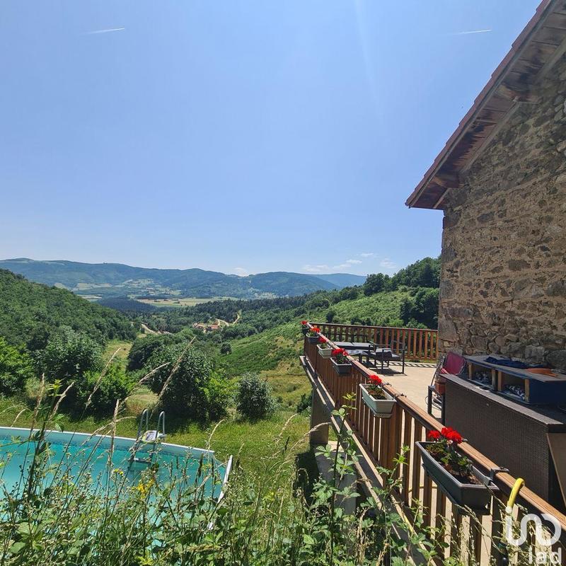 Maison - 157 m² - 5 pièces