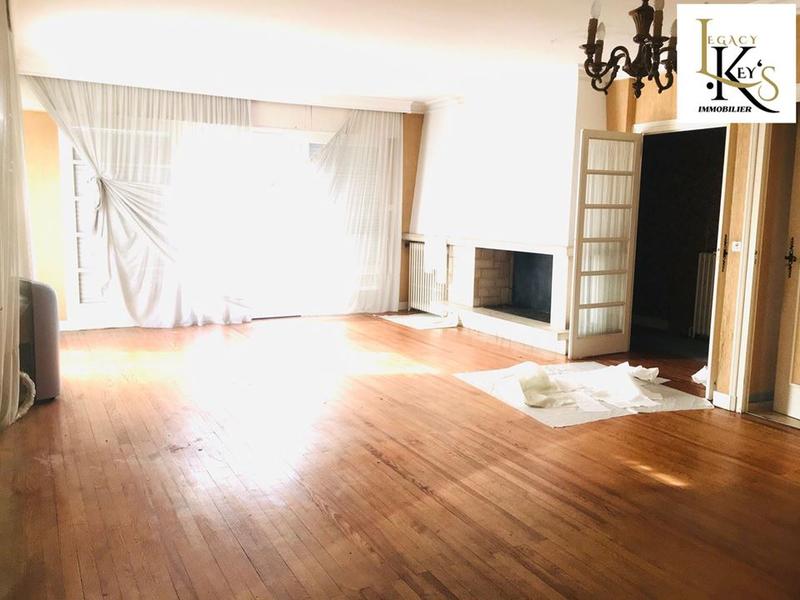 Maison traditionnelle - 152 m² - 7 pièces