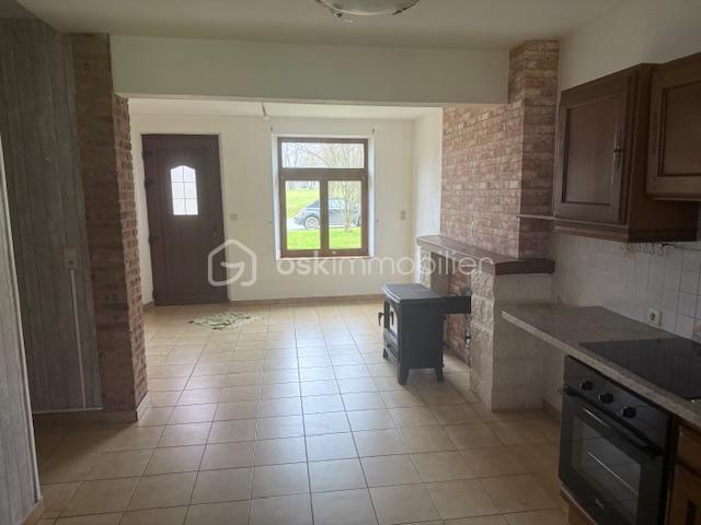 Demeure - 104 m² - 7 pièces