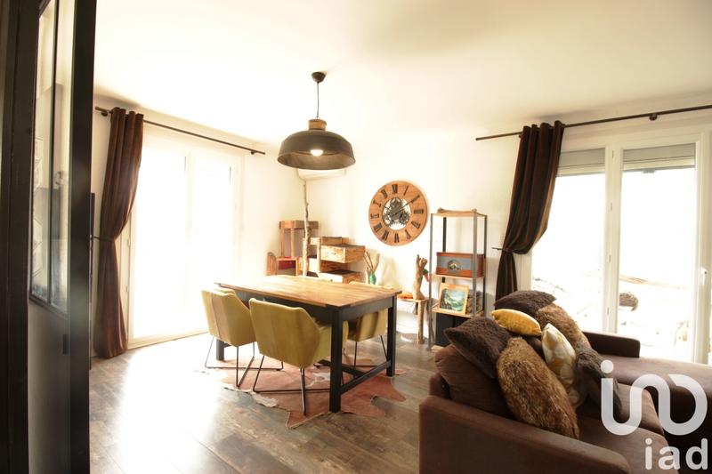 Maison - 94 m² - 5 pièces