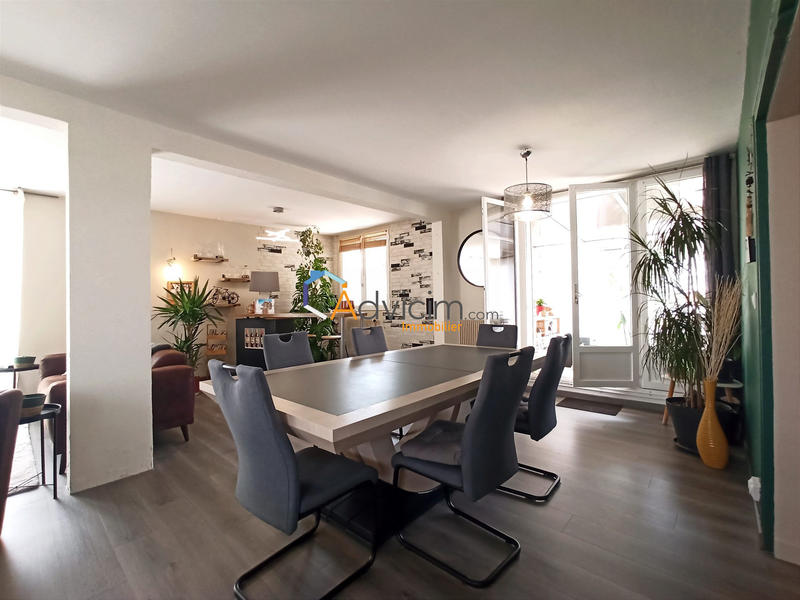 Maison - 160 m² - 7 pièces