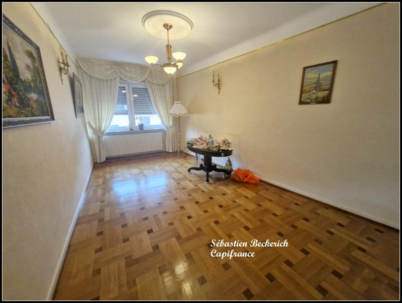 Maison de village - 235 m² - 9 pièces