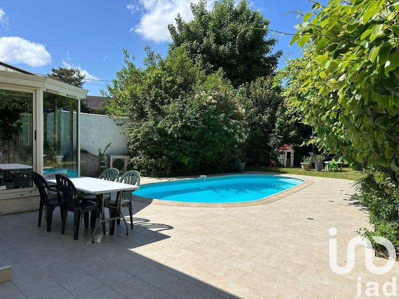 Maison - 121 m² - 7 pièces