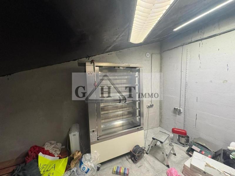 Local commercial - 220 m²