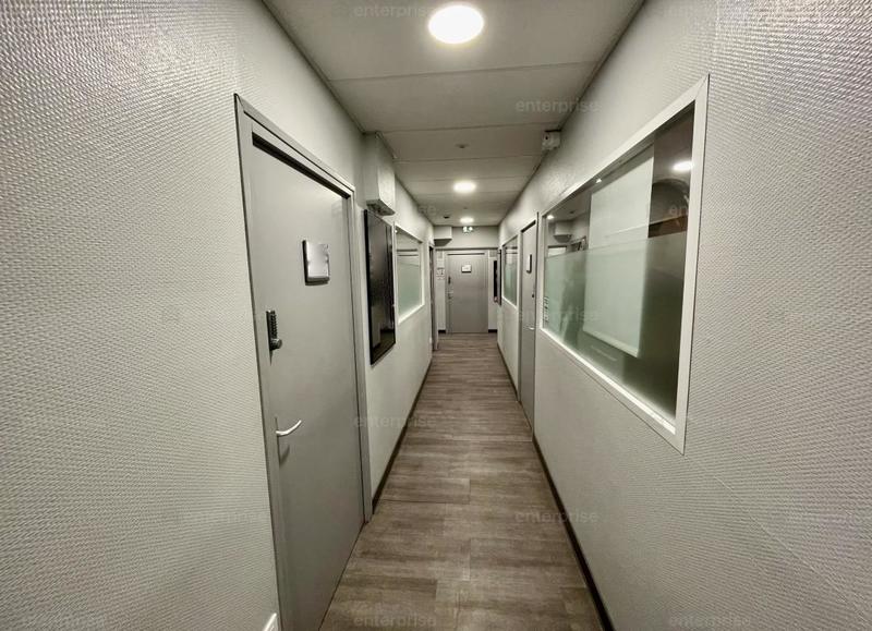 Bureau - 400 m²