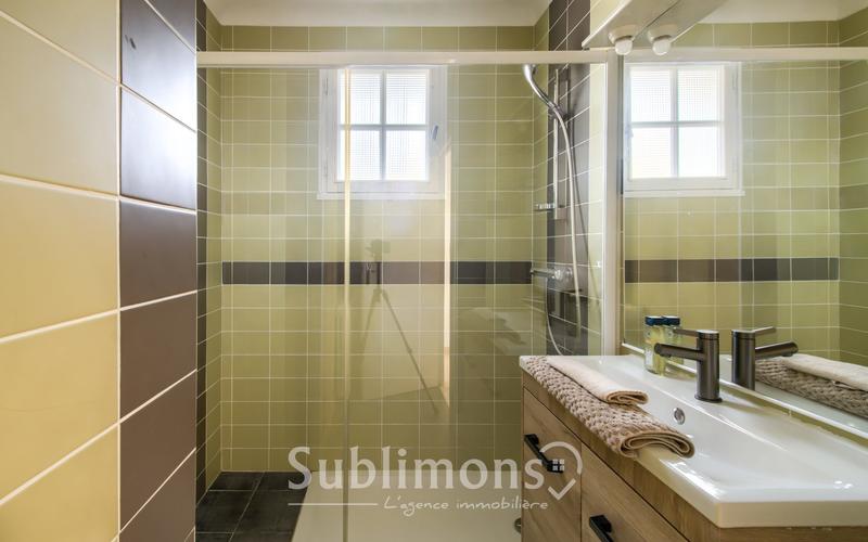 Maison - 128 m² - 7 pièces