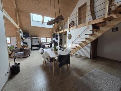 Maison - 228 m² - 8 pièces