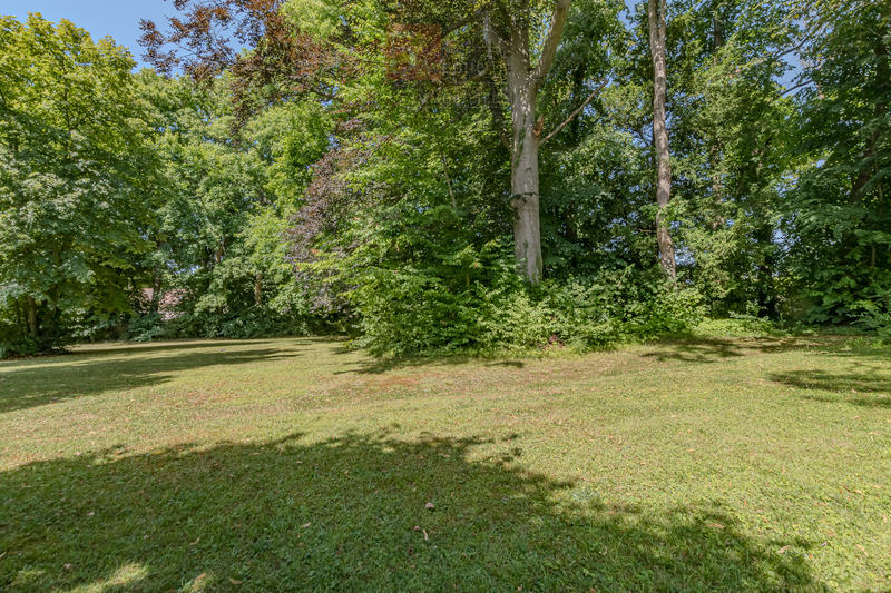 Maison - 300 m² - 9 pièces