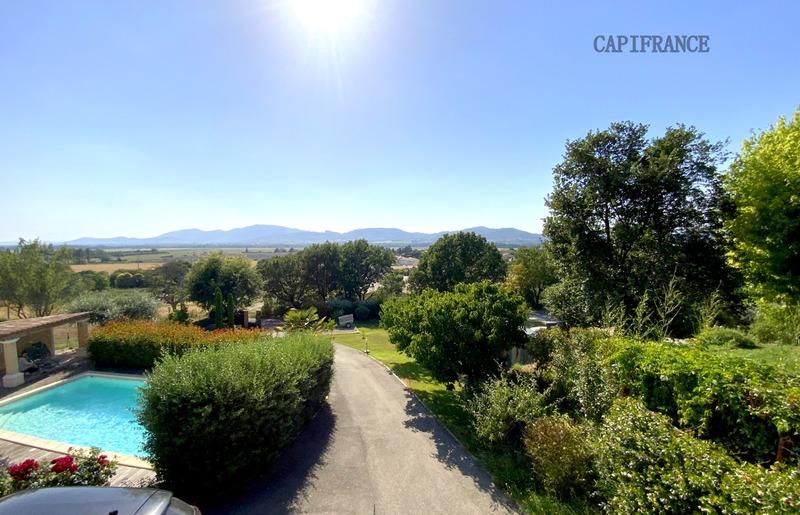 Maison - 192 m² - 7 pièces