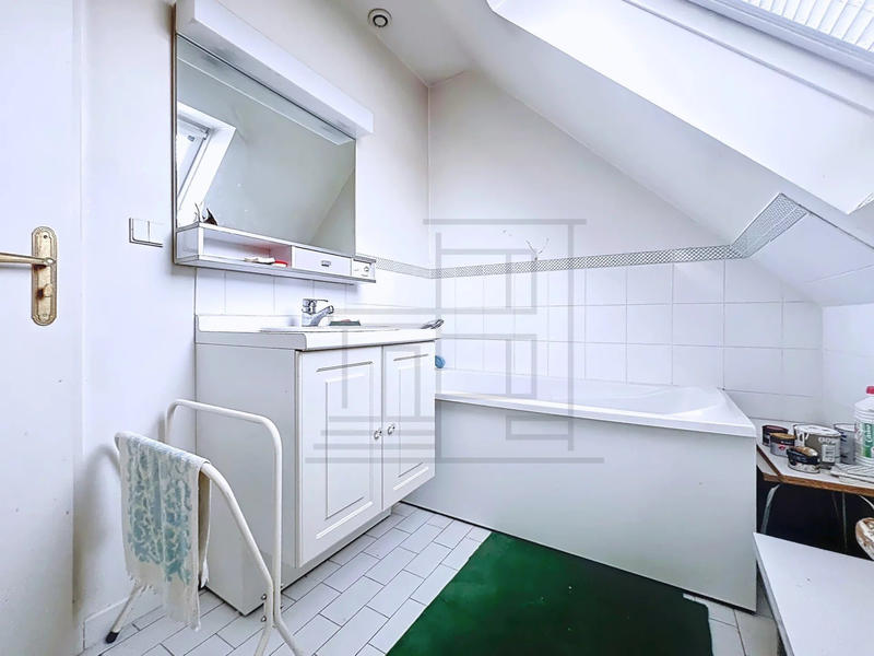 Appartement - 103 m² - 6 pièces