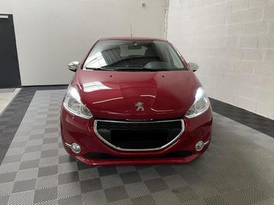 Peugeot 208 1.2 Puretech 82 Ch Style Premiere Main - Garantie 6 Mois