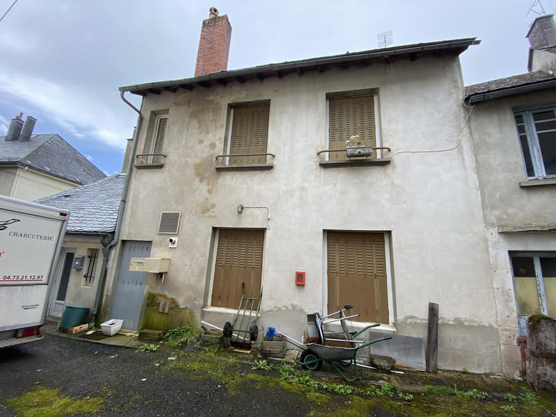 Maison - 232 m² - 11 pièces