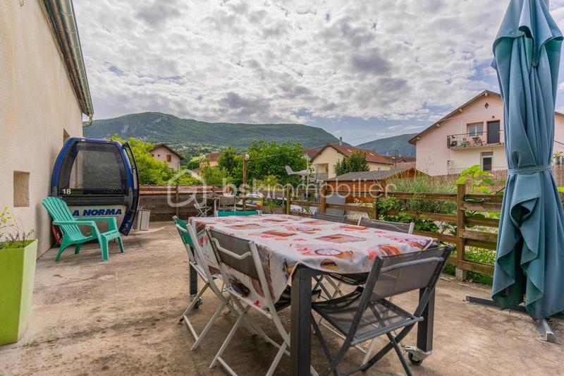 Maison - 176 m² - 5 pièces