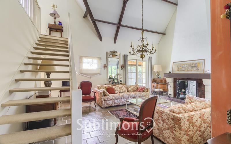 Maison - 168 m² - 7 pièces